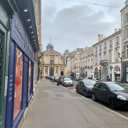 Quartier Notre Dame Au Pied Du Chateau Avec Parking شقة