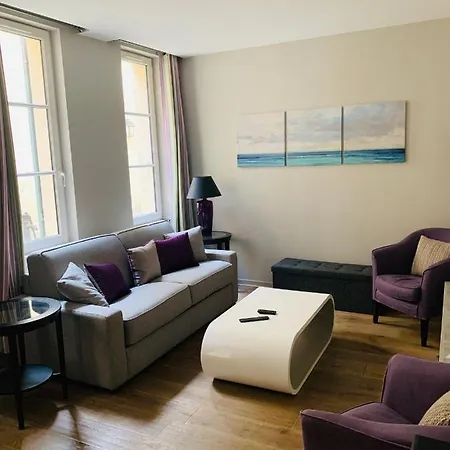شقة Quartier Notre Dame Au Pied Du Chateau Avec Parking *